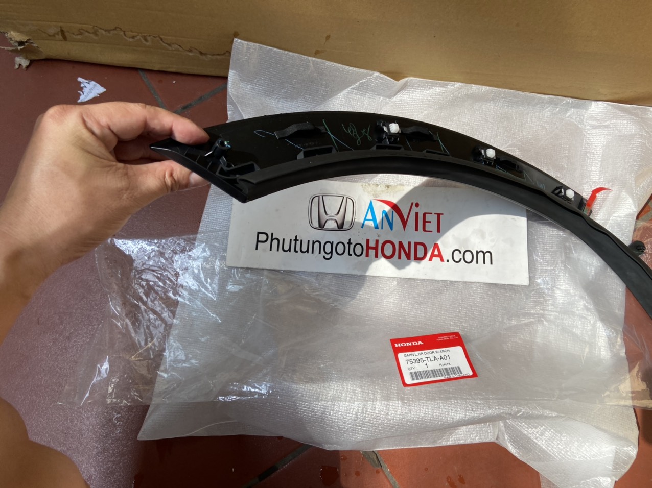 Ốp hông sau xe Honda CRV 2018-2022